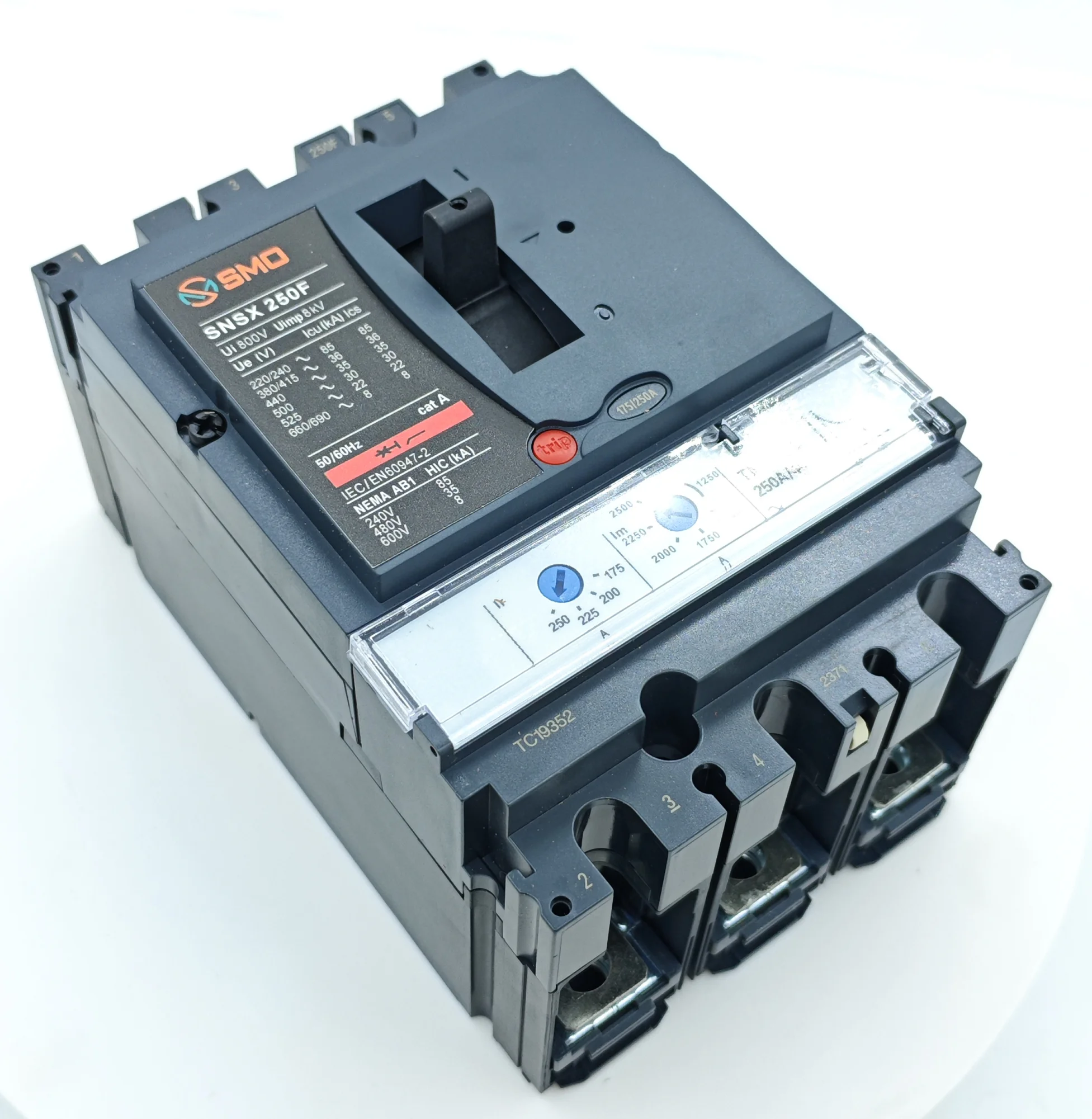 SNSX 3P250F 100A 250A Molded Case Circuit Breaker (2)