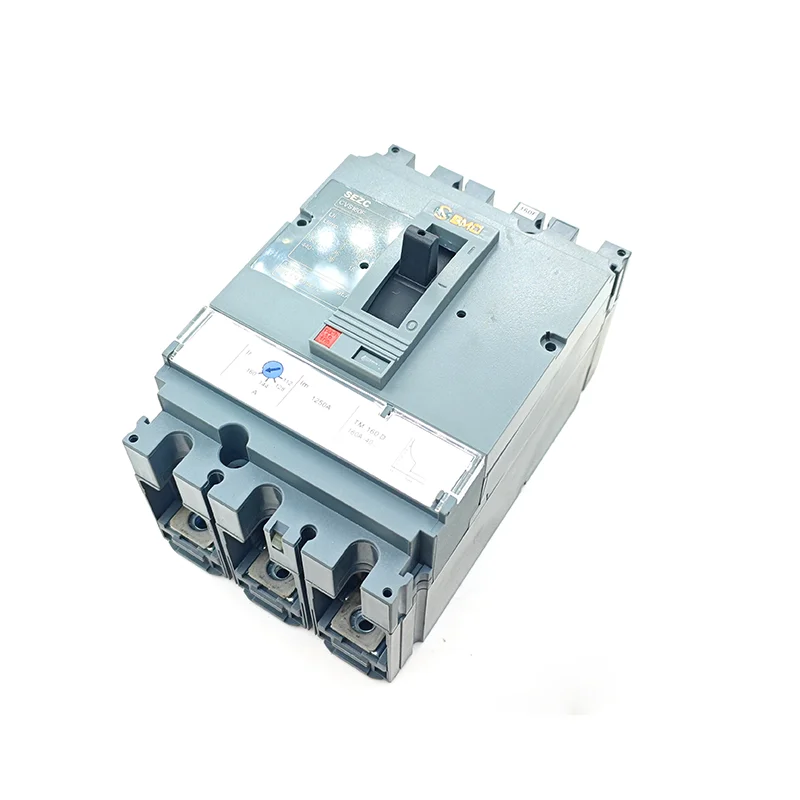 SCVS 3P160B 100A 250A Molded Case Circuit Breaker (2)