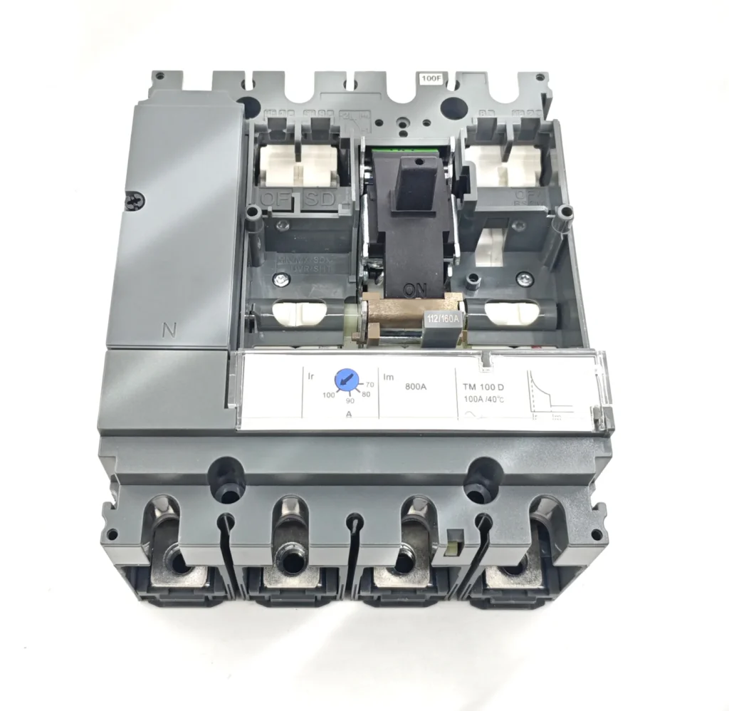 SCVS 4P100F 100A 250A Molded Case Circuit Breaker (1)